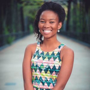 Meet your Posher, Danielle